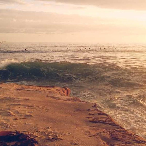 بشقاب سرامیکی مینیمال