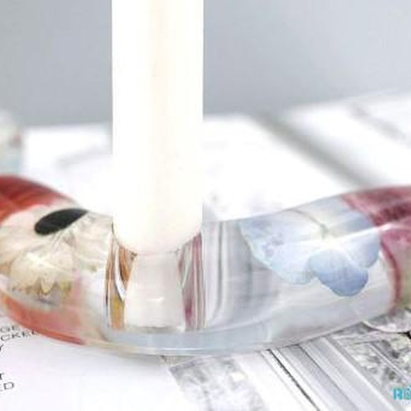 Two Model Spiral Glass Mould