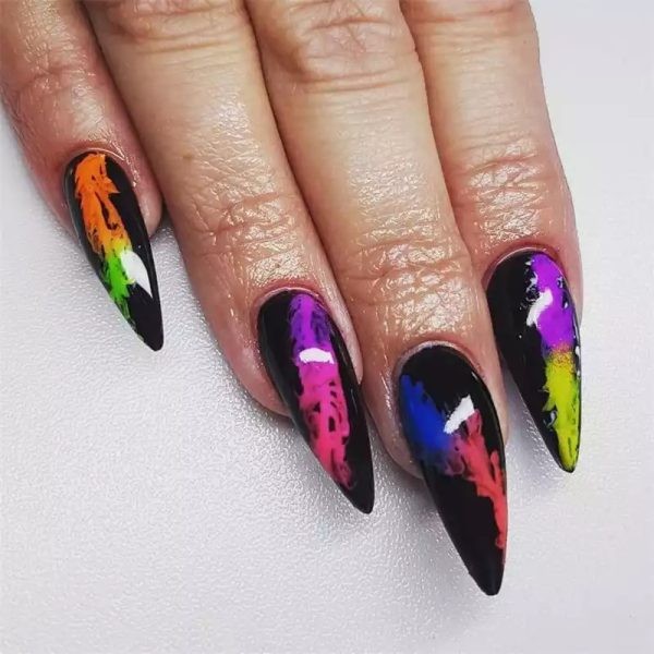 رنگ شبرنگ یا بلکلایت