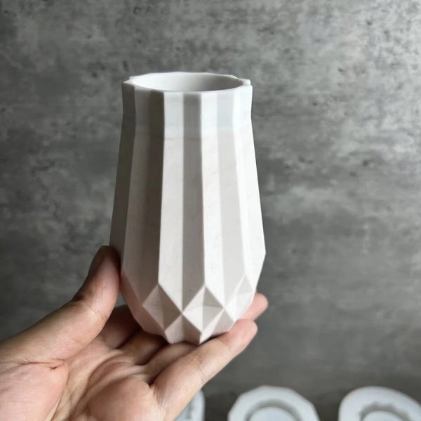 قالب گلدان چندوجهی در دو مدل