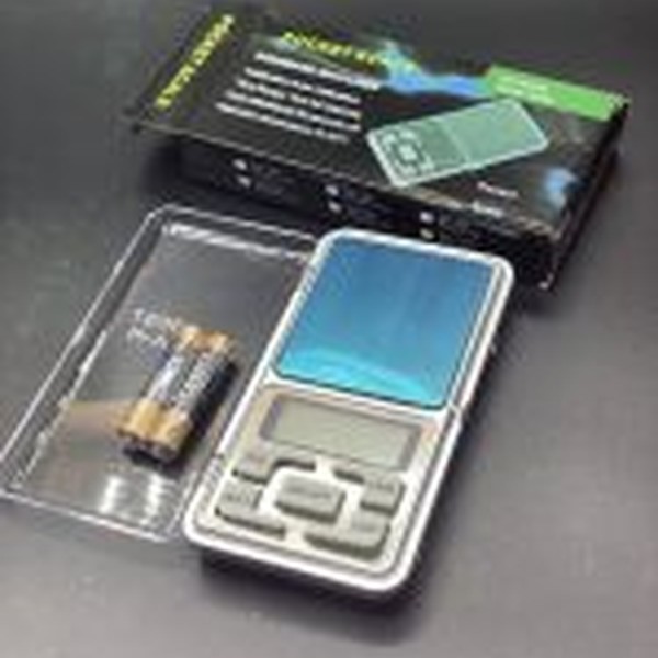 ترازو دیجیتال 200گرمی بادقت صدم