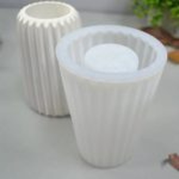 قالب گلدان ۱۵سانتی مدل شیاردار