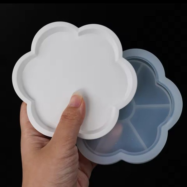 قالب گل لبه دار