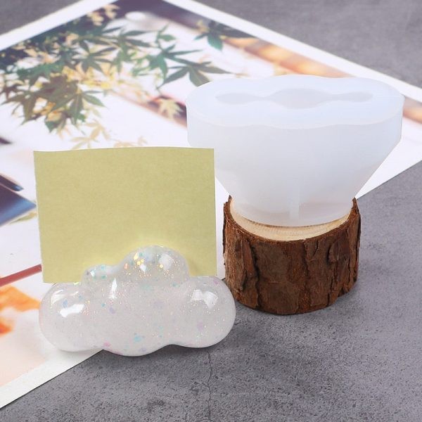 قالب ابر سه بعدی نگه دارنده