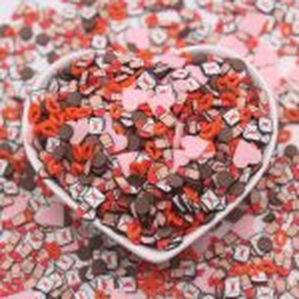 فیمو رژ و قلب ولنتاین