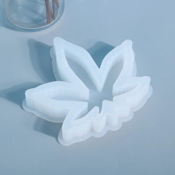 قالب لبهدار برگ افرا