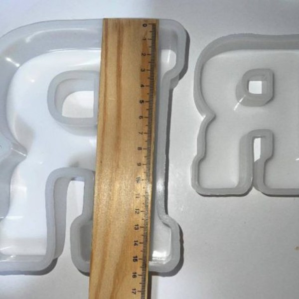 قالب سیلیکونی حروف بزرگ